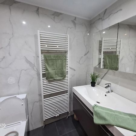 Liege Apartment Серен Екстериор снимка